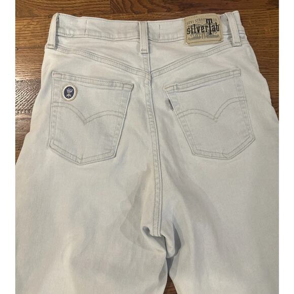 Levi’s Silver Tab Jeans Womens Mom Jean 27/29 Light Wash Lavender Print Flower - Picture 14 of 16
